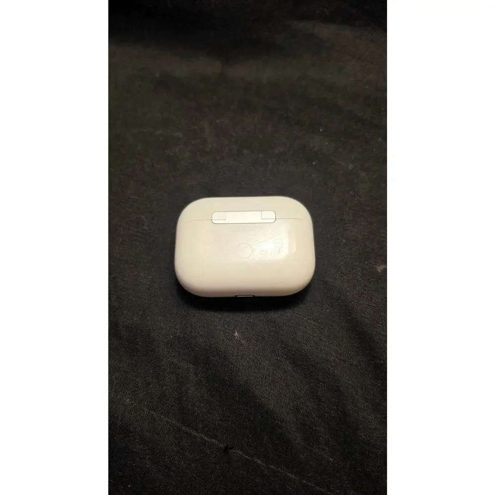 Apple AirPod Pro 2nd Generation Charging Case MagSafe LIGHTNING A2700 100% OEM